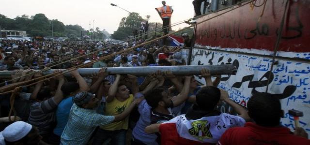 Muslim Brotherhood Condemns Friday Violence, Blames Gov’t and SCAF