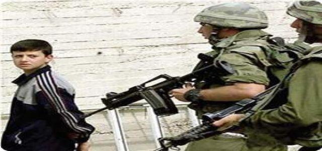 IOF troops arrest two Palestinians in Nablus