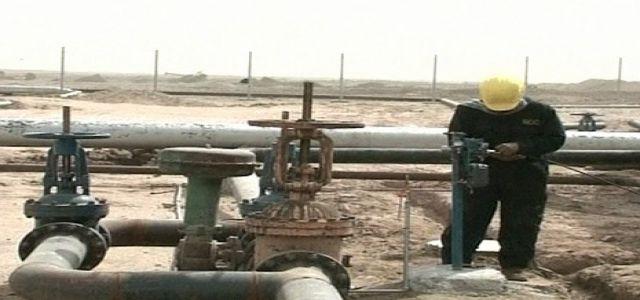 Big Oil Jumps for Licenses in Iraq
