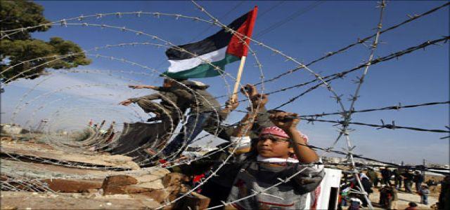 Egypt opens Rafah border, Palestinians say not enough