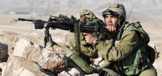 IOF soldiers wound Palestinian teen worker, round up 3 brothers