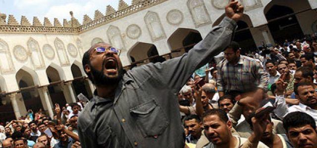 Security ban anti-IOF rally outside Azhar Mosque.