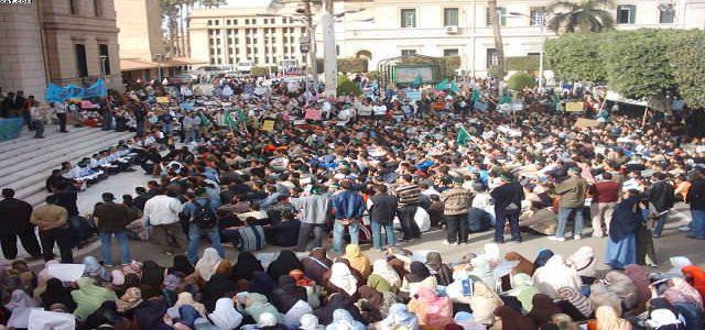 Egypt’s Muslim Brotherhood students push for free polls