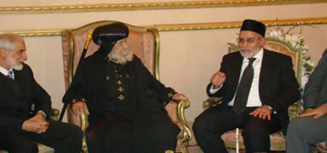 Dr. Badie Heads Muslim Brotherhood Delegation; Offers Condolences on Death of Pope Shenouda III