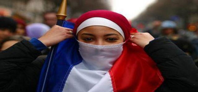 French politicians urged to reject ban on full face veils
