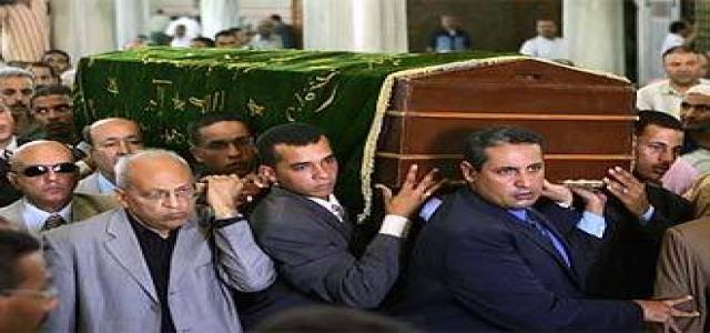 MB participates in Naguib Mahfouz’s funeral