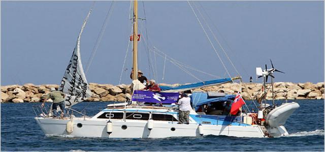 Israeli navy storms ship Irene, takes it to Ashdod port