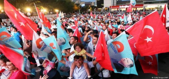 Egypt Muslim Brotherhood Welcomes Turkish Justice and Development Party Elections Win